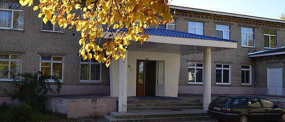 [Translate to English:] Reha-Zentrum in der Sonne